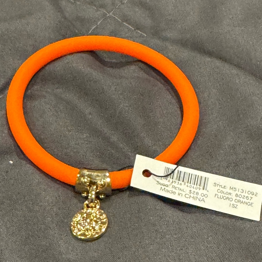Marc by Marc Jacobs bracelet with golds charm. NWT